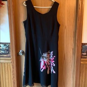 Studio I size 18 dress with flower pattern